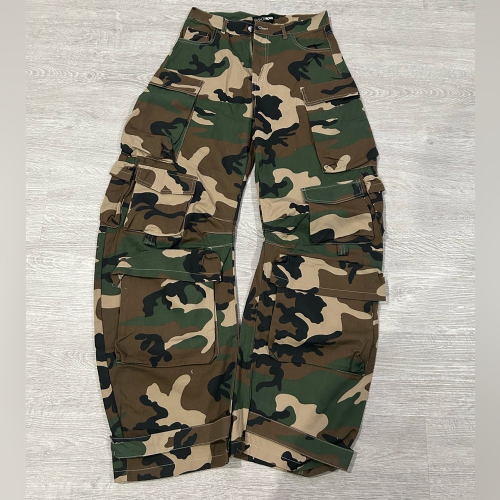 Women’s  Tan Camo utility Pants